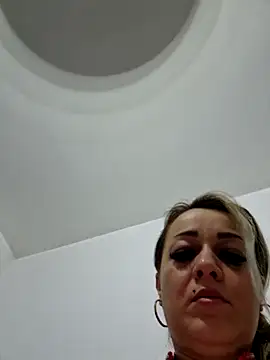 Snapshot of Ruxy42ETT chatting on January 28, 2025, 8:04 am Ruxy42ETT online show from January 28, 2025, 8:04 am