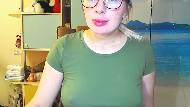 Snapshot of miaa_sunn chatting on November 24, 2025, 1:33 pm miaa sunn online show from November 24, 2025, 1:33 pm