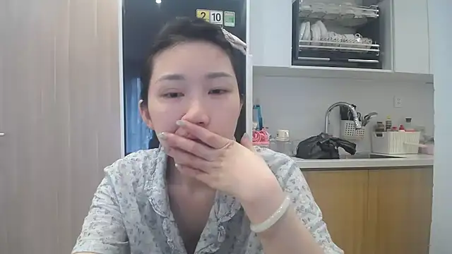 Asiagirll online show from July 16, 2026, 3:34 am