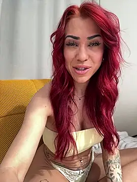 Pia July  online show from April 5, 2026, 10:56 am