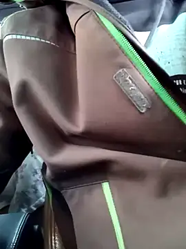 Rolandxxxr online show from December 5, 2024, 1:38 pm