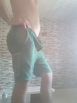 Rolandxxxr online show from September 17, 2025, 11:23 am