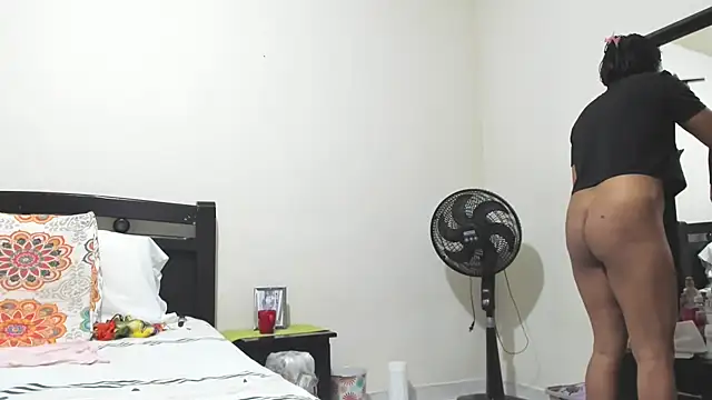 mara2020 69 online show from March 5, 2025, 2:56 pm