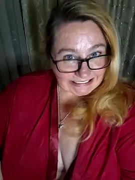 Snapshot of Iceprincess2bad4u chatting on April 20, 2026, 6:09 pm Iceprincess2bad4u online show from April 20, 2026, 6:09 pm