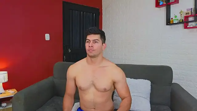 Snapshot of FelipeAndMarcello3 chatting on January 13, 2025, 7:31 pm FelipeAndMarcello3 online show from January 13, 2025, 7:31 pm