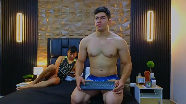 Snapshot of FelipeAndMarcello3 chatting on February 13, 2025, 3:56 pm FelipeAndMarcello3 online show from February 13, 2025, 3:56 pm