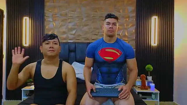 Snapshot of FelipeAndMarcello3 chatting on February 17, 2025, 2:37 pm FelipeAndMarcello3 online show from February 17, 2025, 2:37 pm