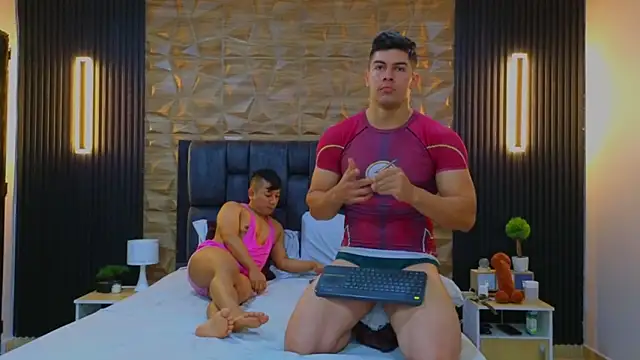 Snapshot of FelipeAndMarcello3 chatting on February 26, 2025, 2:25 pm FelipeAndMarcello3 online show from February 26, 2025, 2:25 pm