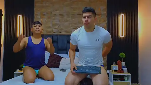 Snapshot of FelipeAndMarcello3 chatting on February 27, 2025, 2:32 pm FelipeAndMarcello3 online show from February 27, 2025, 2:32 pm