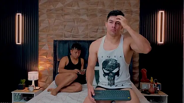 Snapshot of FelipeAndMarcello3 chatting on September 23, 2025, 2:09 pm FelipeAndMarcello3 online show from September 23, 2025, 2:09 pm