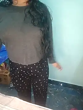 Sweet-Berry online show from February 20, 2026, 6:48 am