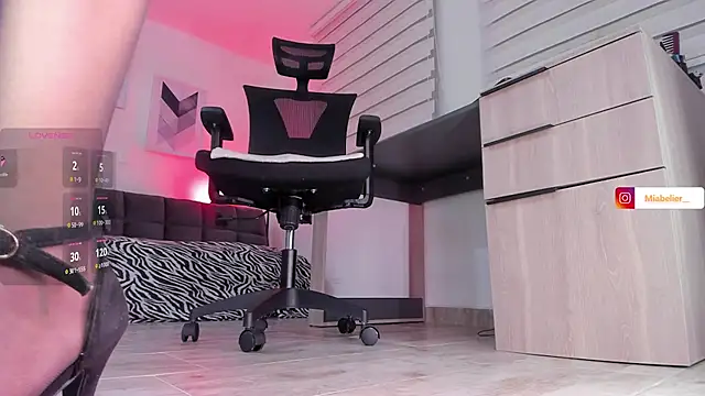 Miabelier online show from November 20, 2025, 10:53 pm