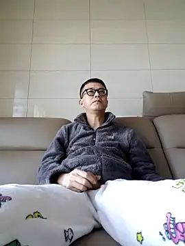 Ssk10N online show from February 8, 2025, 2:04 am