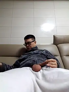 Ssk10N online show from February 10, 2025, 2:16 pm