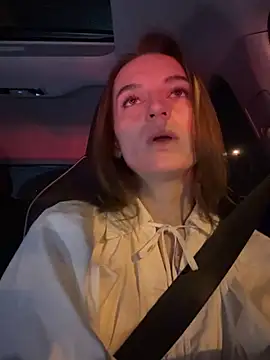 -AngelAri- online show from March 5, 2025, 6:12 pm