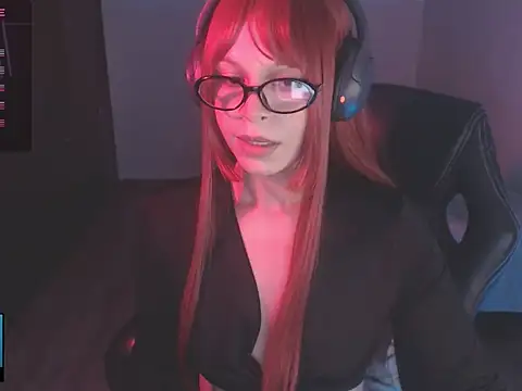 Snapshot of alien__show chatting on June 17, 2026, 4:37 am alien show online show from June 17, 2026, 4:37 am
