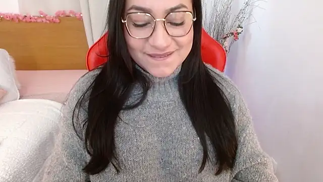 lucy luu  online show from January 1, 2025, 5:00 pm