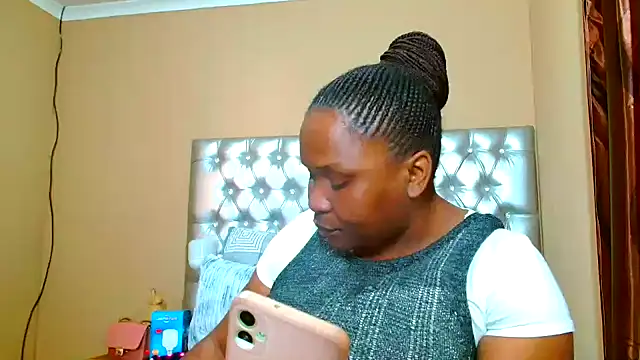 Snapshot of missboobsxx chatting on September 30, 2025, 12:54 pm missboobsxx online show from September 30, 2025, 12:54 pm