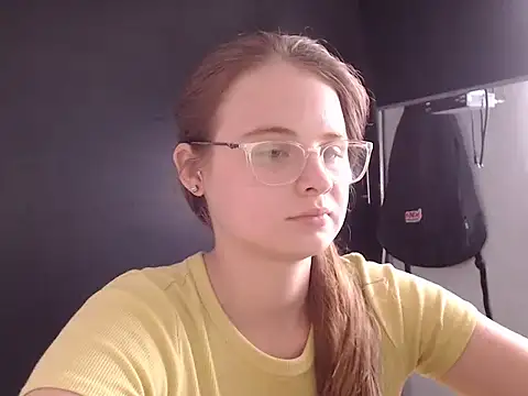 HellenMiyer1111 online show from February 8, 2025, 5:50 pm