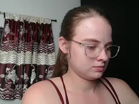 HellenMiyer1111 online show from March 13, 2025, 7:17 pm