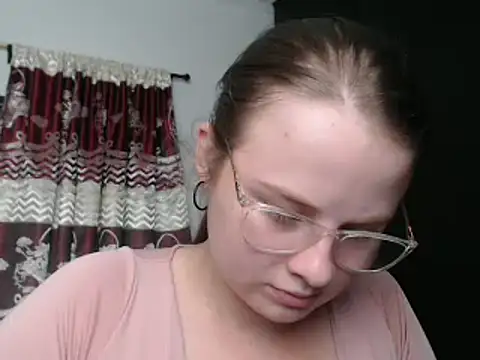 HellenMiyer1111 online show from March 15, 2025, 6:10 pm