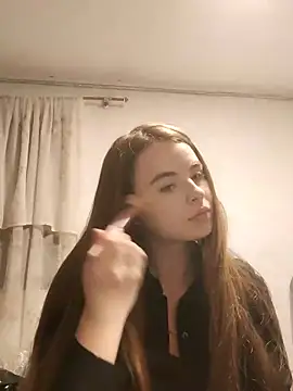 HellenMiyer1111 online show from October 9, 2025, 9:35 pm