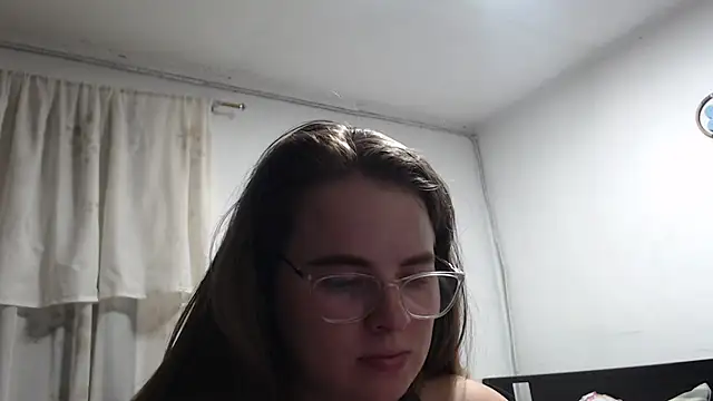 HellenMiyer1111 online show from October 16, 2025, 5:03 pm