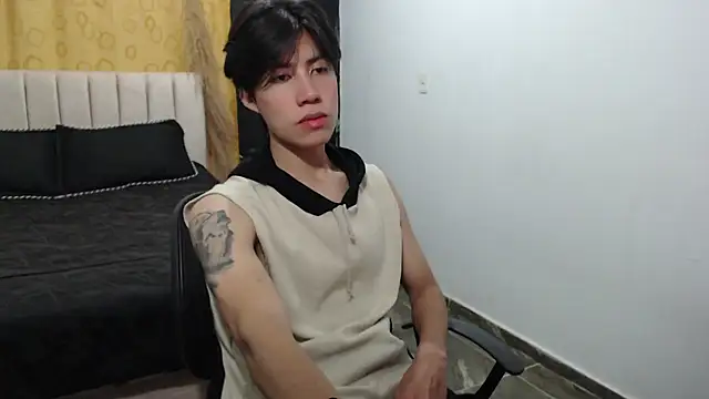 Elio-cam online show from December 16, 2024, 8:41 am