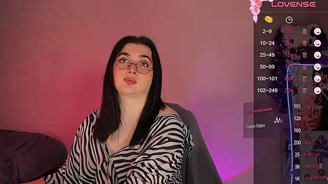 YsabellViveris online show from December 11, 2024, 10:03 am