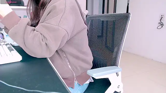 Shyn   online show from February 20, 2025, 9:33 am