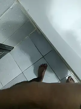 Snapshot of mc8k35MGadbuhPr chatting on October 24, 2025, 6:04 pm mc8k35MGadbuhPr online show from October 24, 2025, 6:04 pm