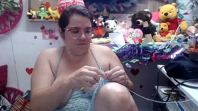 karlythothxh online show from September 15, 2025, 5:46 pm