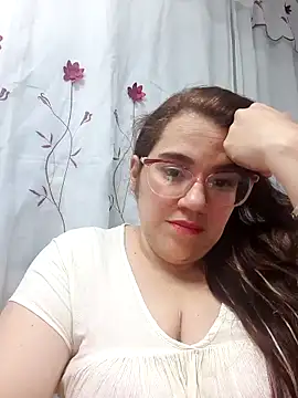 karlythothxh online show from November 18, 2025, 9:30 pm