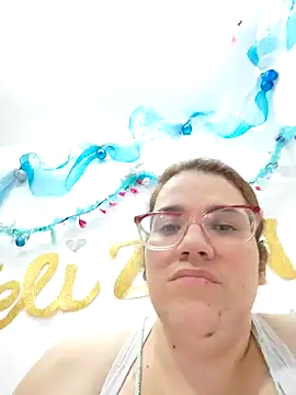 karlythothxh online show from December 18, 2025, 3:23 am