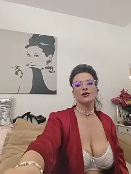 RebeccaNoble online show from June 1, 2026, 2:19 pm