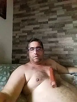 ADRIAN ADI40 online show from May 3, 2026, 4:07 am