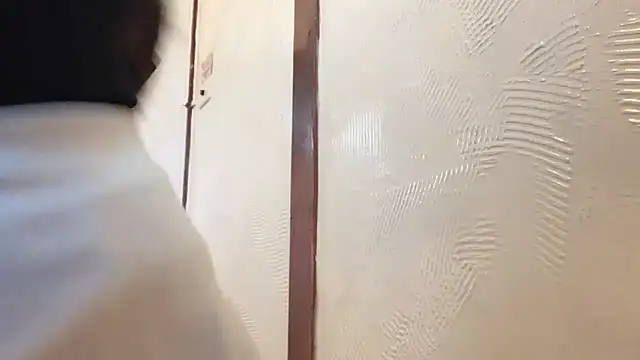 Tw Zoella online show from February 2, 2025, 5:53 am