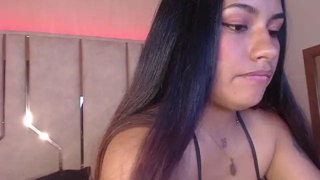 Snapshot of ChantalPetit chatting on February 16, 2026, 7:10 pm ChantalPetit online show from February 16, 2026, 7:10 pm