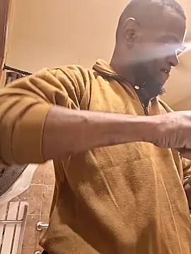 Maculine Stayr online show from February 24, 2026, 1:03 am