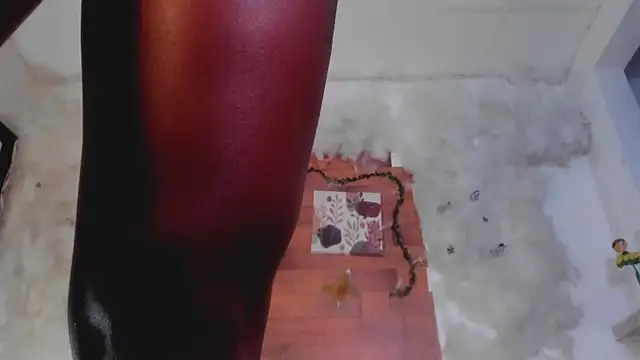 Snapshot of kelly_thomson chatting on January 2, 2025, 10:11 pm kelly thomson online show from January 2, 2025, 10:11 pm