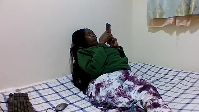 sweetelle09 online show from May 22, 2026, 6:46 pm