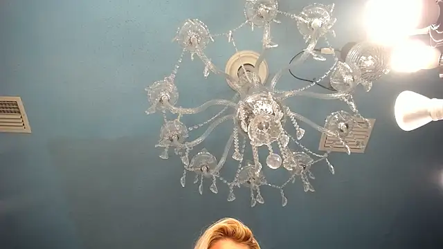 ADRIANNA FOX online show from February 11, 2025, 12:16 pm