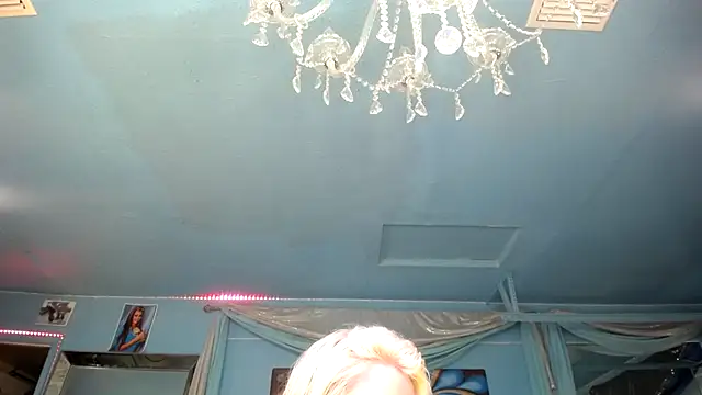 ADRIANNA FOX online show from February 15, 2025, 6:44 am