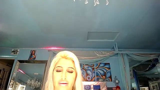ADRIANNA FOX online show from February 16, 2025, 6:10 am