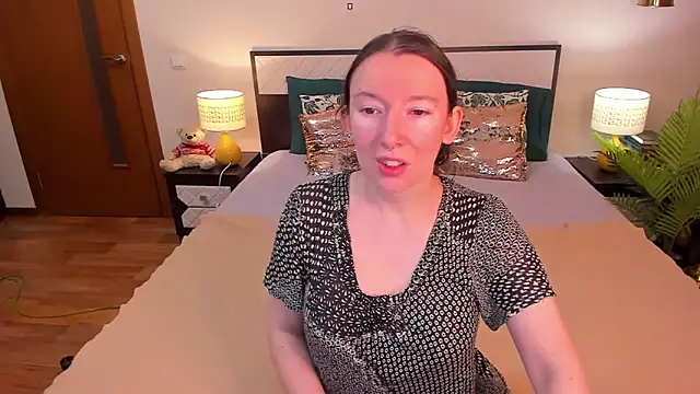 Snapshot of CatherineWalls chatting on May 24, 2026, 5:12 am CatherineWalls online show from May 24, 2026, 5:12 am