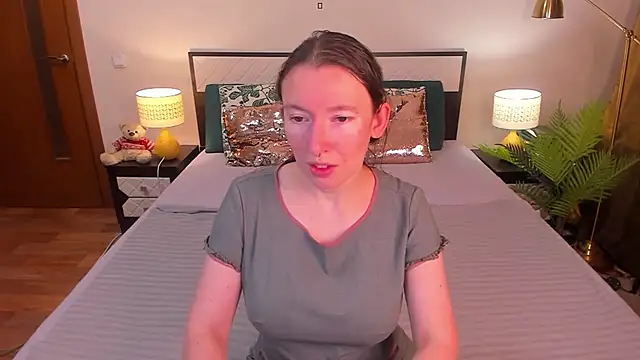 CatherineWalls online show from July 19, 2026, 4:49 am