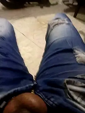 Snapshot of Lachuchaenlacara1988 chatting on January 29, 2025, 3:33 am Lachuchaenlacara1988 online show from January 29, 2025, 3:33 am