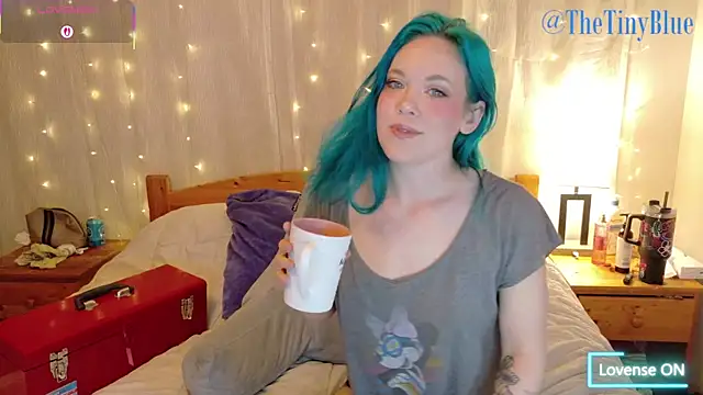 thetinyblue online show from April 13, 2026, 4:34 pm