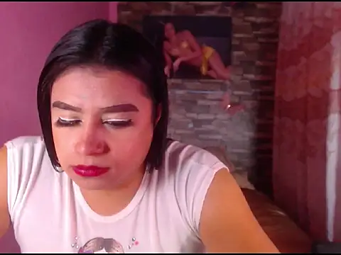 katrinawillff online show from November 15, 2025, 5:27 am