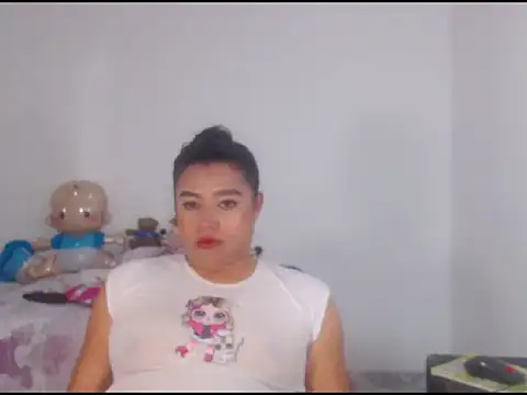 katrinawillff online show from June 20, 2026, 5:43 am